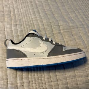 Nike youth size 6.5